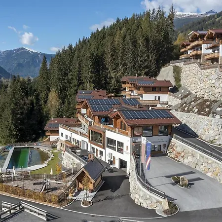 Chalet Ski-friendly In Neukirchen *