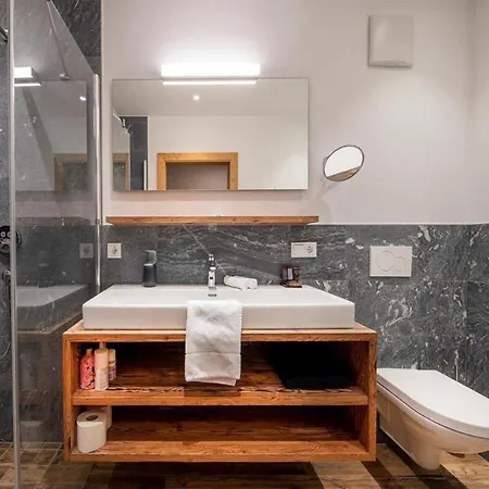 Domek alpejski Ski-friendly In Neukirchen Neukirchen am Großvenediger